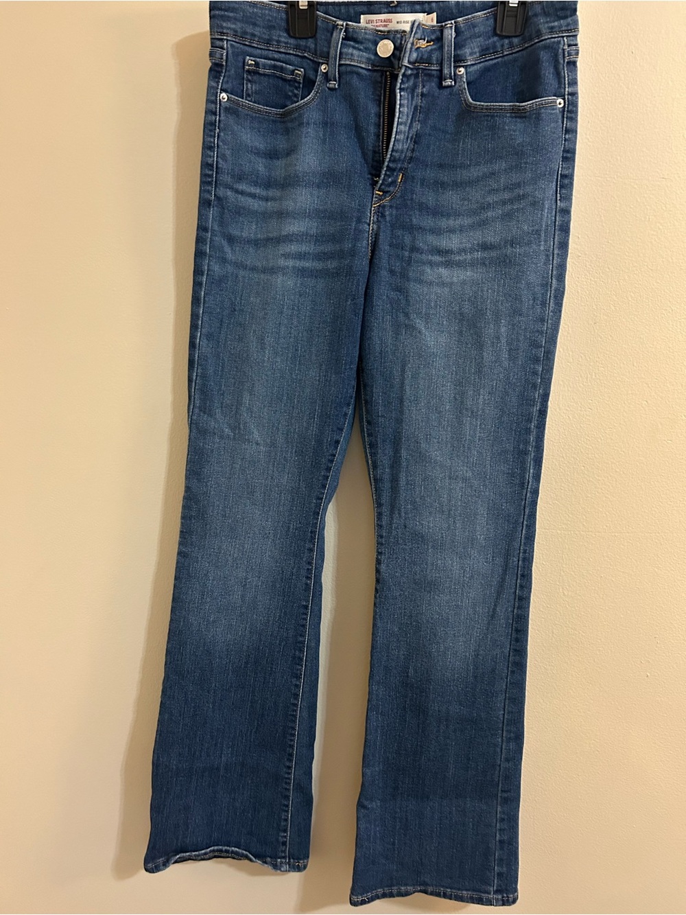 Levi's Women's Medium Blue Wide Leg Jeans